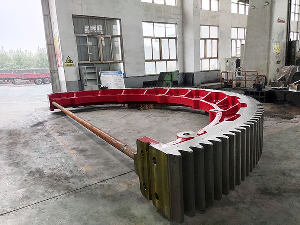 鑄鋼件加工廠家講解為何大型鑄鋼件有這個(gè)或哪個(gè)缺陷的原因？